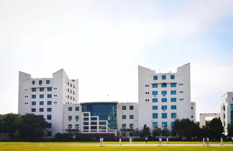 DPG Institute of Technology & Management campus image building