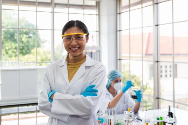 Cosmetic Research Associate